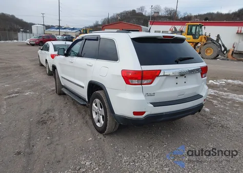 2013 Jeep Grand Cherokee Laredo из США, поврежденный, VIN 1C4RJFAG8DC561134